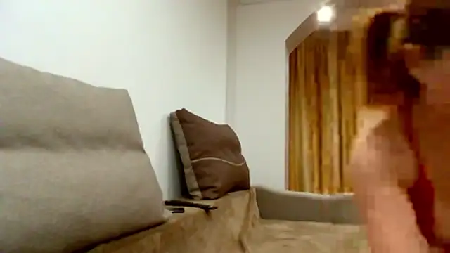 Snapshot of Sweet_bluegirl24 chatting on 02.04.26 Sweet bluegirl24 online show from 02.04.26