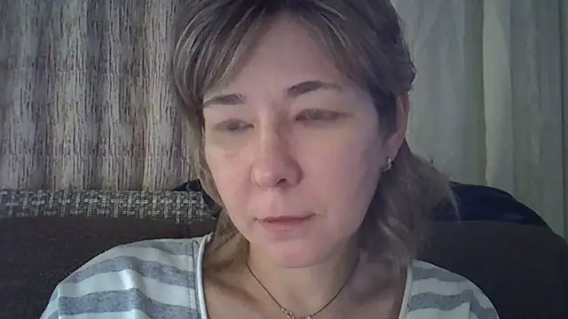 EllaJohnsonX online show from 01.12.25