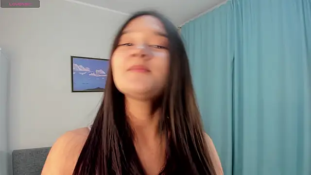 Snapshot of Maekko chatting on 09.24.25 Maekko online show from 09.24.25