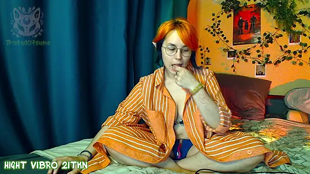 Snapshot of TrickyKitsune chatting on 07.13.26 TrickyKitsune online show from 07.13.26