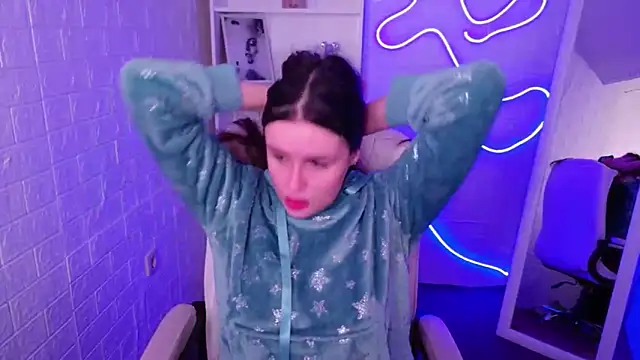 StellaFrost online show from 10.16.25