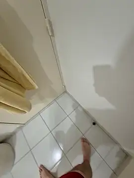 Maxoux02 online show from 02.15.25