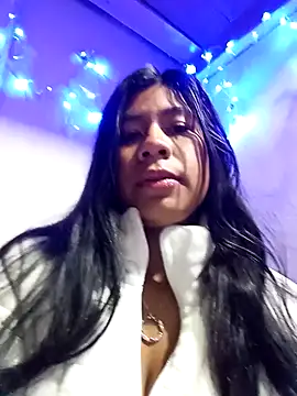 Pamelamilkk 1007 online show from 12.26.24