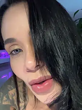 Karol Towers online show from 01.06.25