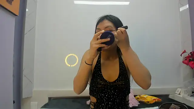 Chloe Martini online show from 10.11.25