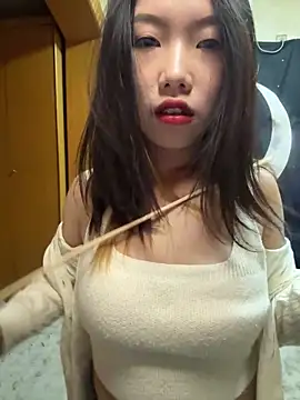 Snapshot of berberson chatting on 02.28.25 berberson online show from 02.28.25