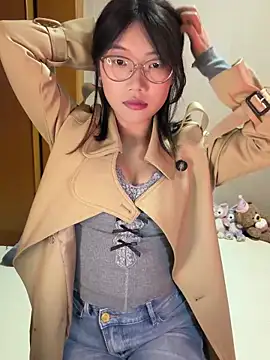 Snapshot of berberson chatting on 11.07.25 berberson online show from 11.07.25