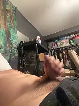 Snapshot of j_760 chatting on 10.29.25 j 760 online show from 10.29.25