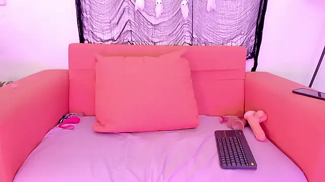 CATTLEYA BIANCHI145 online show from 10.22.25