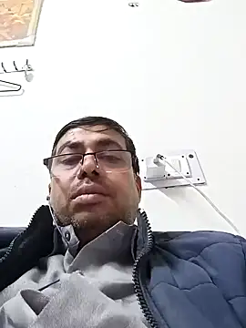 Snapshot of mksharma-mastlund chatting on 01.21.25 mksharma-mastlund online show from 01.21.25