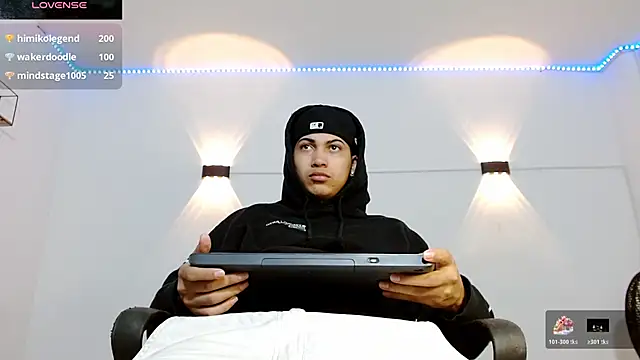 Br4ndxpimm online show from 11.03.25