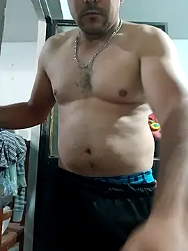 Snapshot of chinoxxx chatting on 03.08.26 chinoxxx online show from 03.08.26