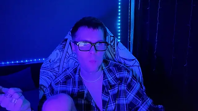 Leonnextdoor online show from 01.16.25