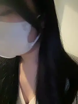 Snapshot of mina_0207 chatting on 10.03.25 mina 0207 online show from 10.03.25