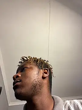 Snapshot of Redfucks333 chatting on 02.21.26 Redfucks333 online show from 02.21.26