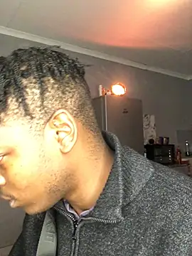 Redfucks333 online show from 04.13.26