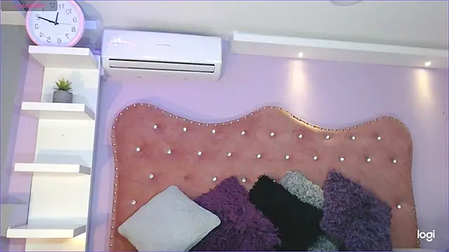 Annabelle-Villareal online show from 02.01.25