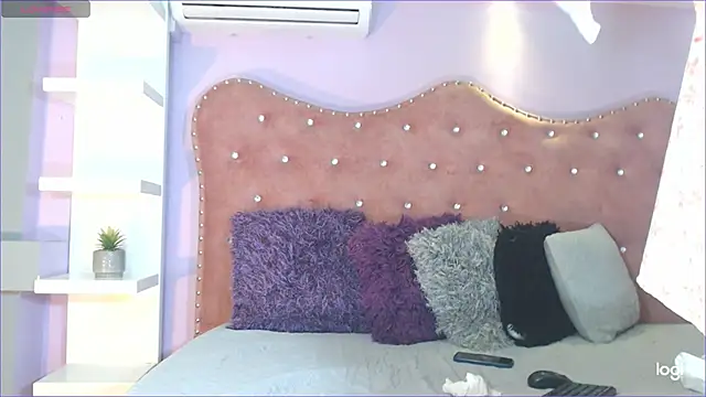 Annabelle-Villareal online show from 02.04.25