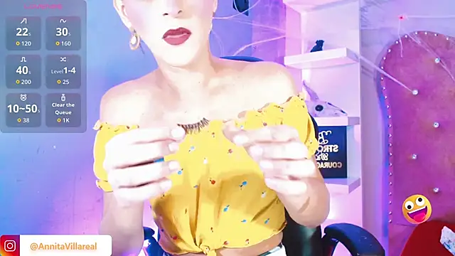 Annabelle-Villareal online show from 10.25.25