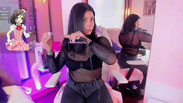 Nathalia Stone online show from 09.17.25