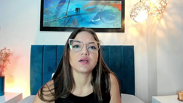 EloiseQuinn online show from 10.21.25