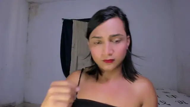 Miss noah18 online show from 02.13.25