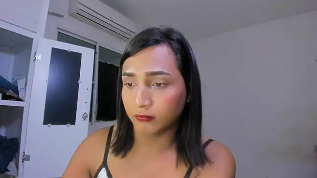 Miss noah18 online show from 03.11.25