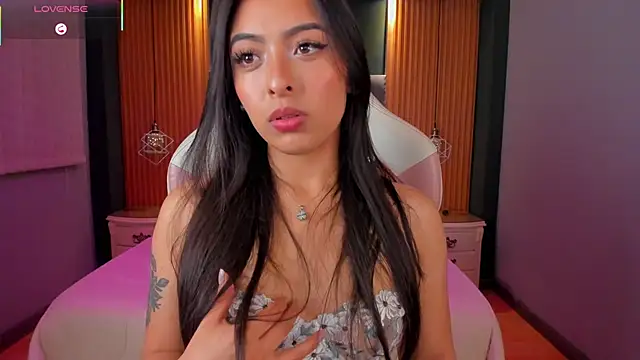Snapshot of Camila_dupont chatting on 09.13.25 Camila dupont online show from 09.13.25