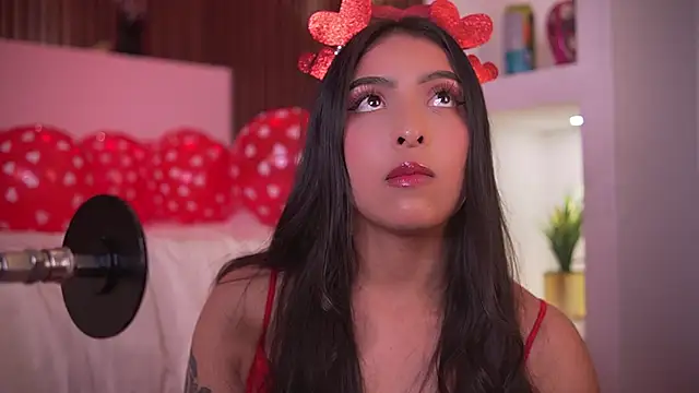 Snapshot of Camila_dupont chatting on 02.14.26 Camila dupont online show from 02.14.26