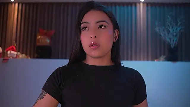 Snapshot of Camila_dupont chatting on 02.17.26 Camila dupont online show from 02.17.26