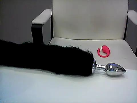 Snapshot of Betty2u chatting on 01.24.25 Betty2u online show from 01.24.25