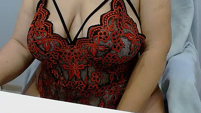 Betty2u online show from 11.07.25