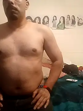 Snapshot of k1oudE chatting on 09.18.25 k1oudE online show from 09.18.25