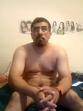 Snapshot of k1oudE chatting on 10.11.25 k1oudE online show from 10.11.25