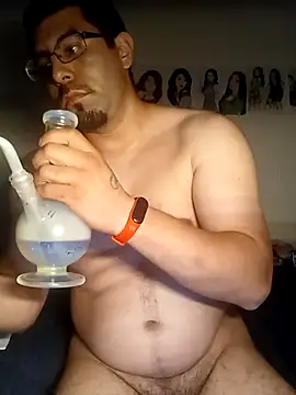 Snapshot of k1oudE chatting on 10.19.25 k1oudE online show from 10.19.25