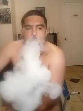 Snapshot of k1oudE chatting on 10.25.25 k1oudE online show from 10.25.25