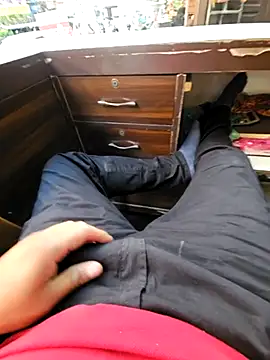 Snapshot of pyasevickybabu563 chatting on 03.18.25 pyasevickybabu563 online show from 03.18.25