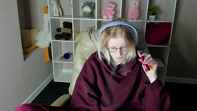 ElizabethHarpper online show from 12.19.25