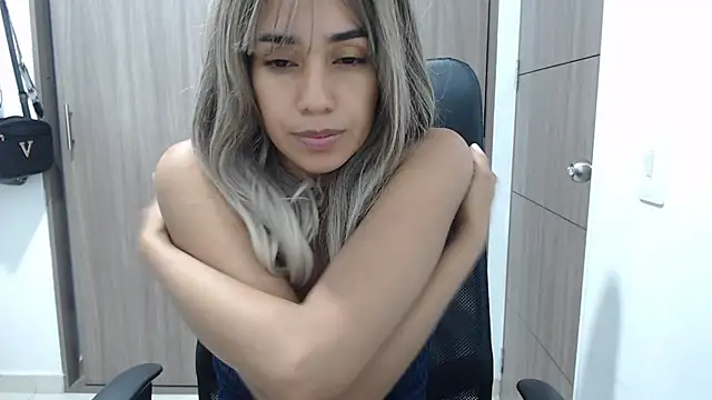 isabela oh online show from 02.13.25