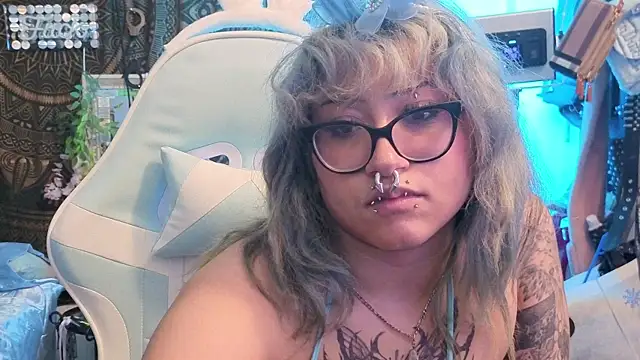 deluxxxeblu online show from 01.14.26