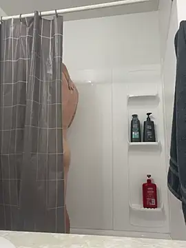 Snapshot of tcadle1824 chatting on 12.27.24 tcadle1824 online show from 12.27.24