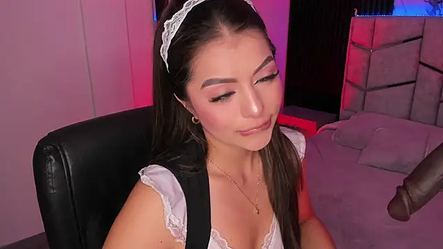 daniiphoeniixx online show from 11.20.25