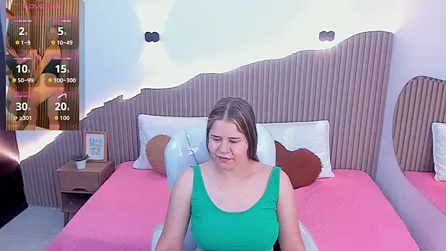 Annie kurt  online show from 10.13.25