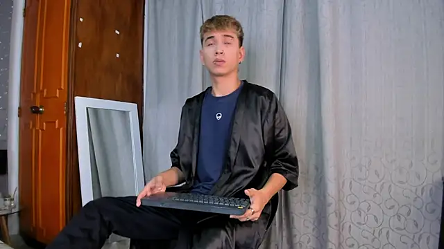 Brian-Ausslos online show from 01.30.25