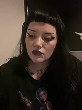 Gothicsiren online show from 01.04.25
