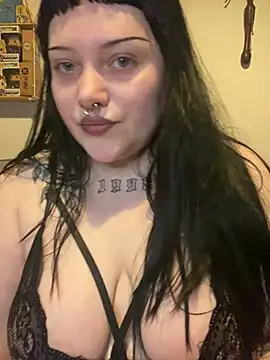 Gothicsiren online show from 01.06.25