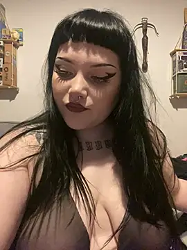 Gothicsiren online show from 01.18.25