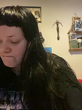 Gothicsiren online show from 02.19.25
