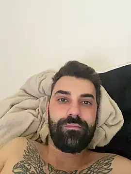 Snapshot of biel_96 chatting on 01.04.25 biel 96 online show from 01.04.25