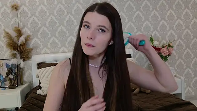 Nellie Medina online show from 01.28.25